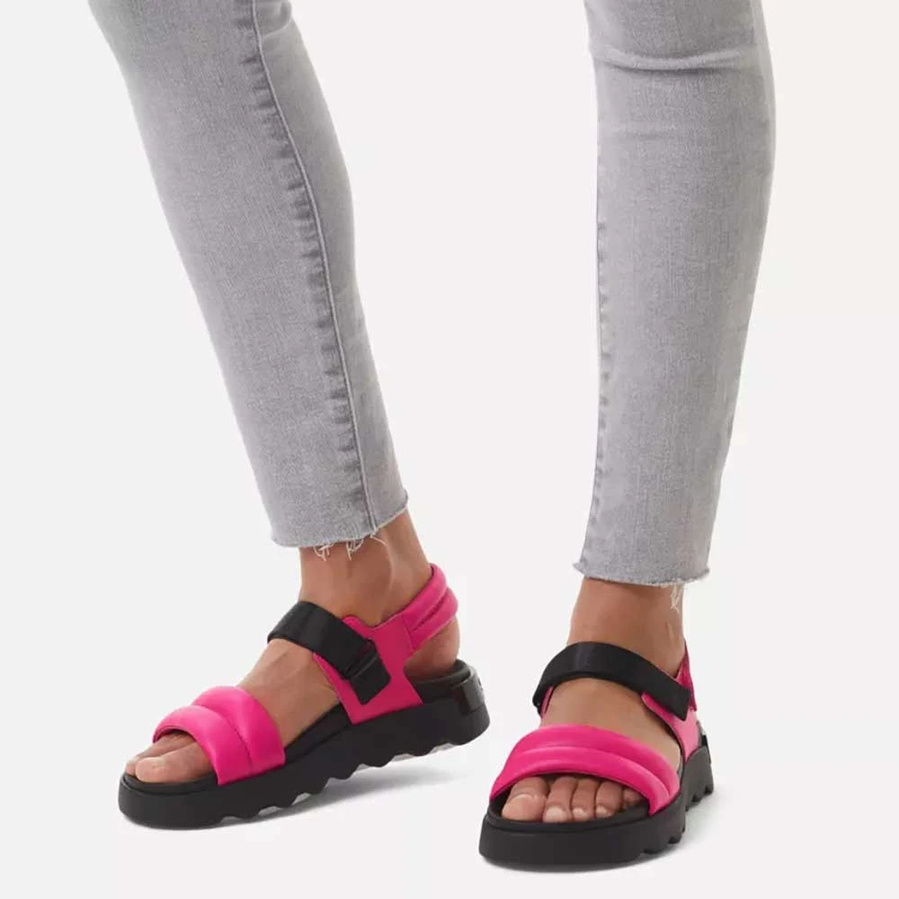 Sorel Women's Viibe Sandal - Fuchsia Fizz/Black- Regular (B) 4 Sorel Women's Viibe Sandal - Fuchsia Fizz/Black- Regular (B) - Image 4