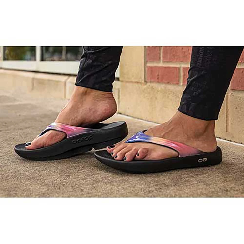 OOfos Women's OOlala Luxe Sandal - Horizon - Regular (B) 5 OOfos Women's OOlala Luxe Sandal - Horizon - Regular (B) - Image 5