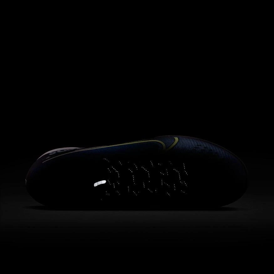 Nike Unisex Superfly 7 Elite MDS IC Soccer Cleat - Blue Void/White/Black/Metallic Silver 7 Nike Unisex Superfly 7 Elite MDS IC Soccer Cleat - Blue Void/White/Black/Metallic Silver - Image 7